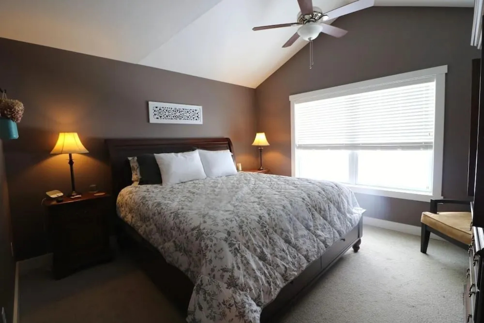 17 Glen Burn Trail 3 Bedroom Townhouse