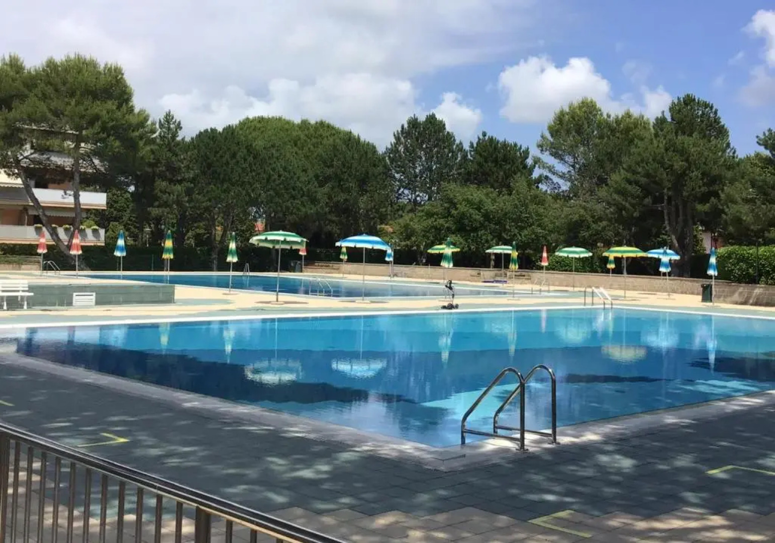 Batik house in Residence Valbella