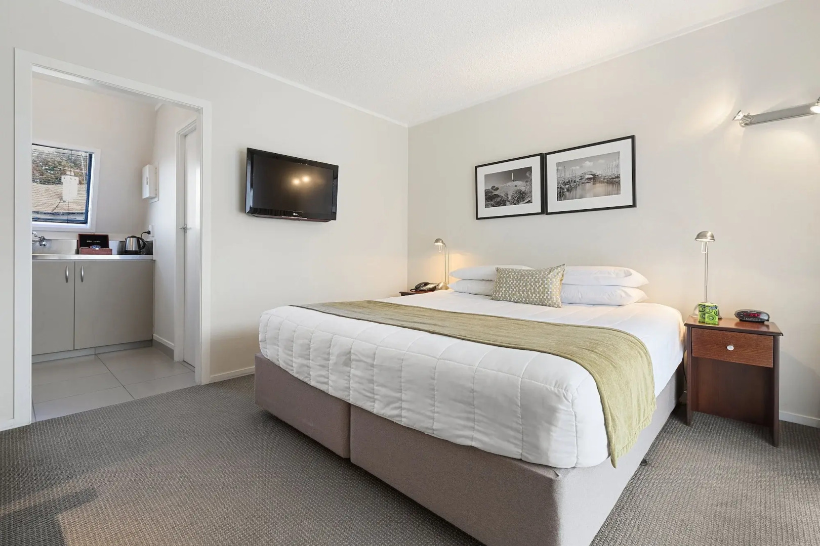 The Parnell Hotel & Conference Centre