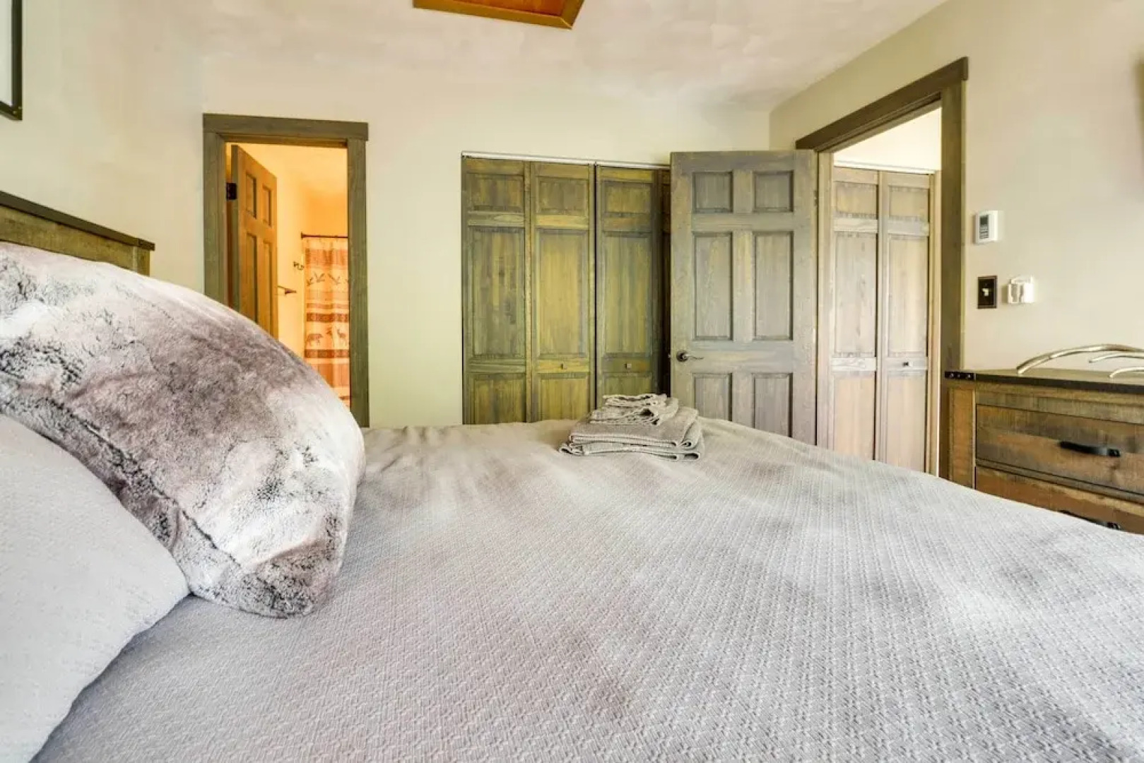 Somerset Townhome w/ Deck < 2 Mi to Ski Lift!