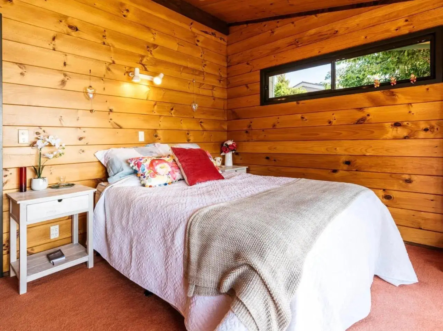 Peaceful Picnic Bay - Surfdale Holiday Home