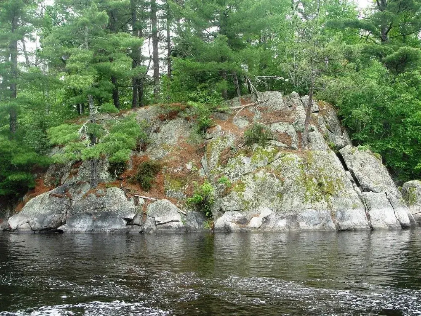 Pine Point Lodge, Resort & Motel