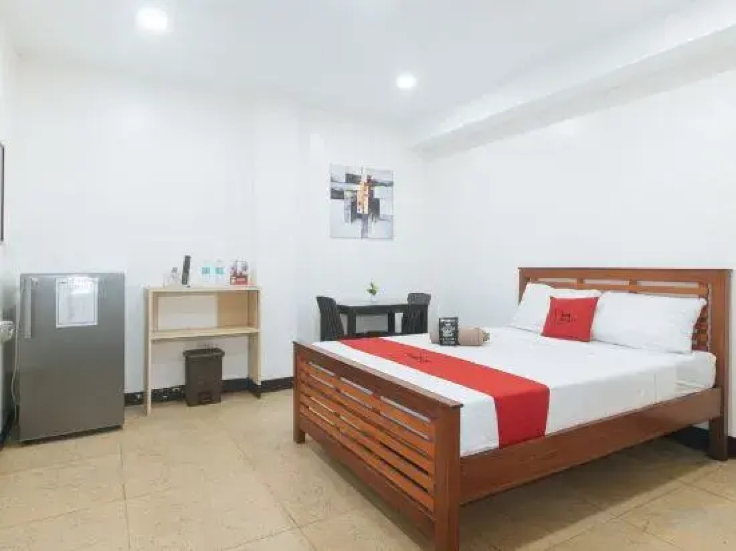 Reddoorz @ Rj's Bldg Near Lyceum Gen. Trias Cavite