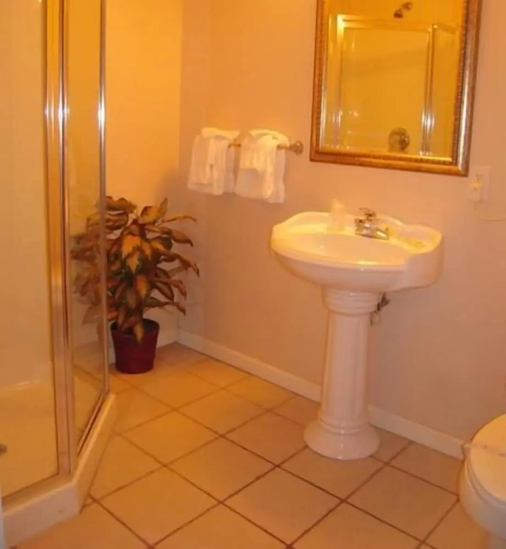 Colonie inn and Suites