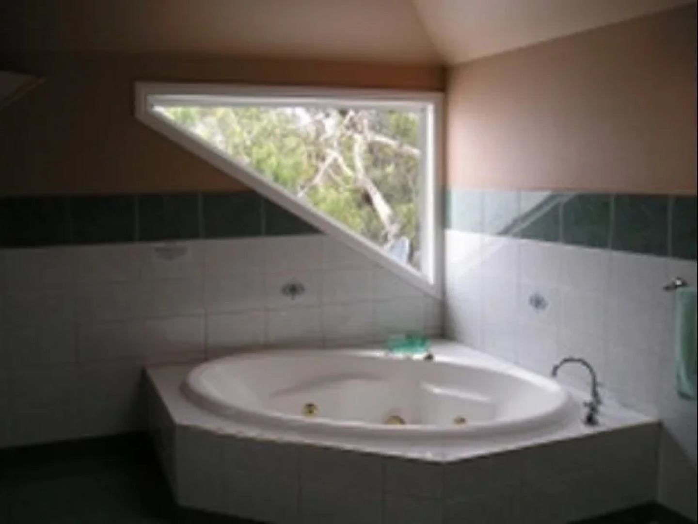 Silver Waters Bed & Breakfast