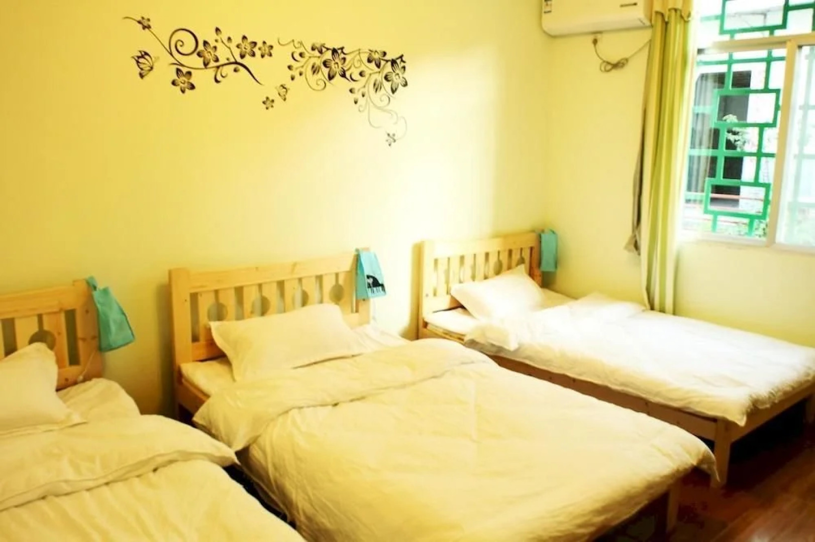 Deng Ba Lugu Lake Youth Hostel