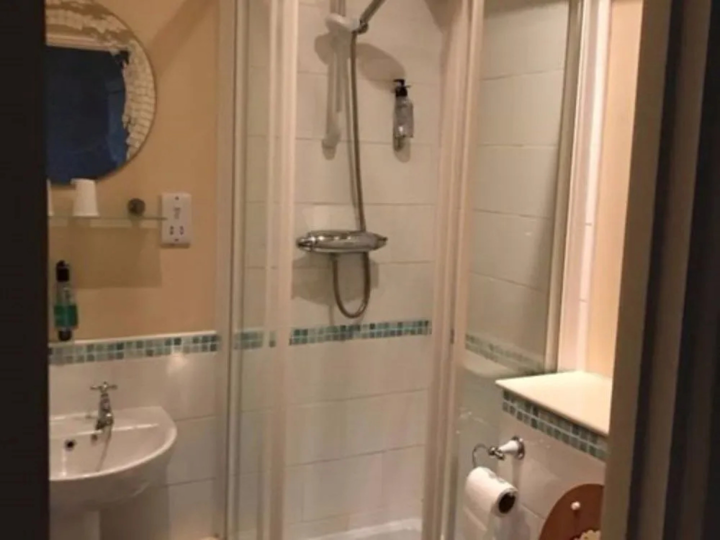 The Halford Bridge Inn