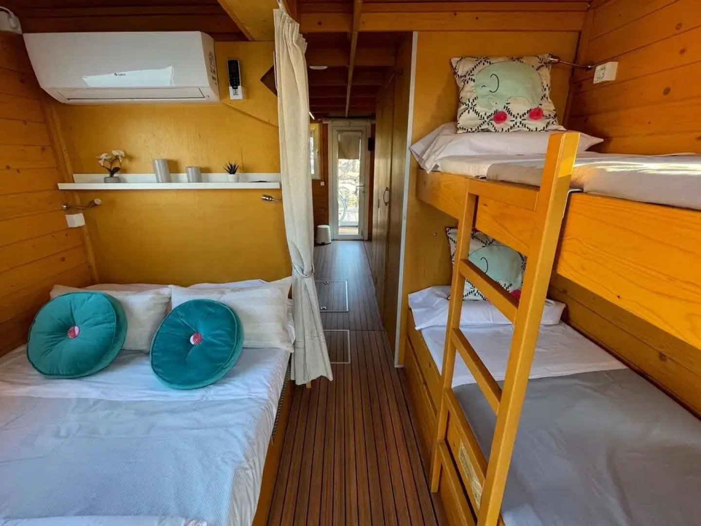 Boat Haus Mediterranean Experience Alcaidesa  La Linea