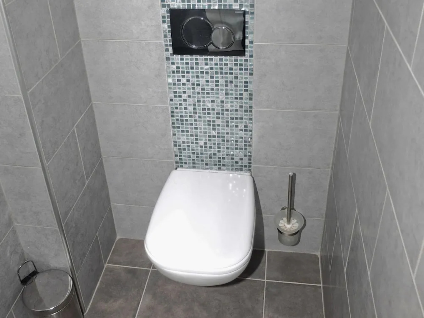 Spacious Holiday Home in Anglars-nozac With Swimming Pool