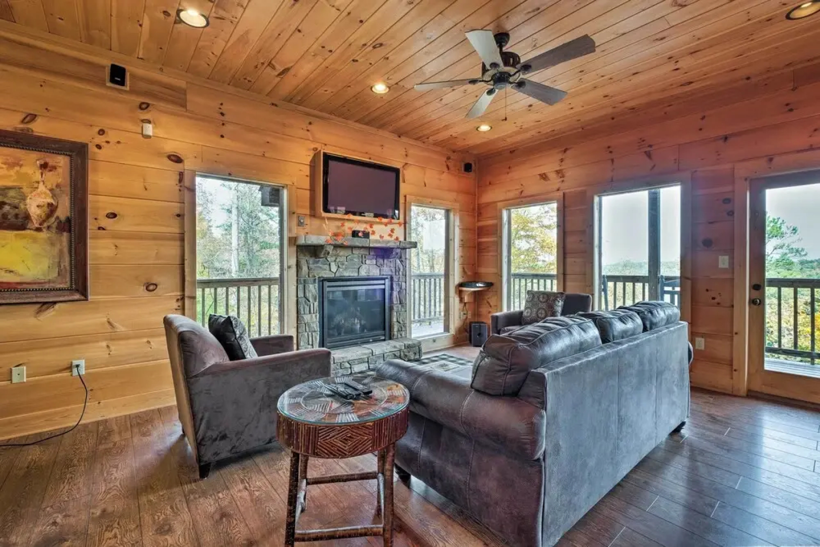 Pigeon Forge Cabin w/ Brand New Hot Tub & Views!