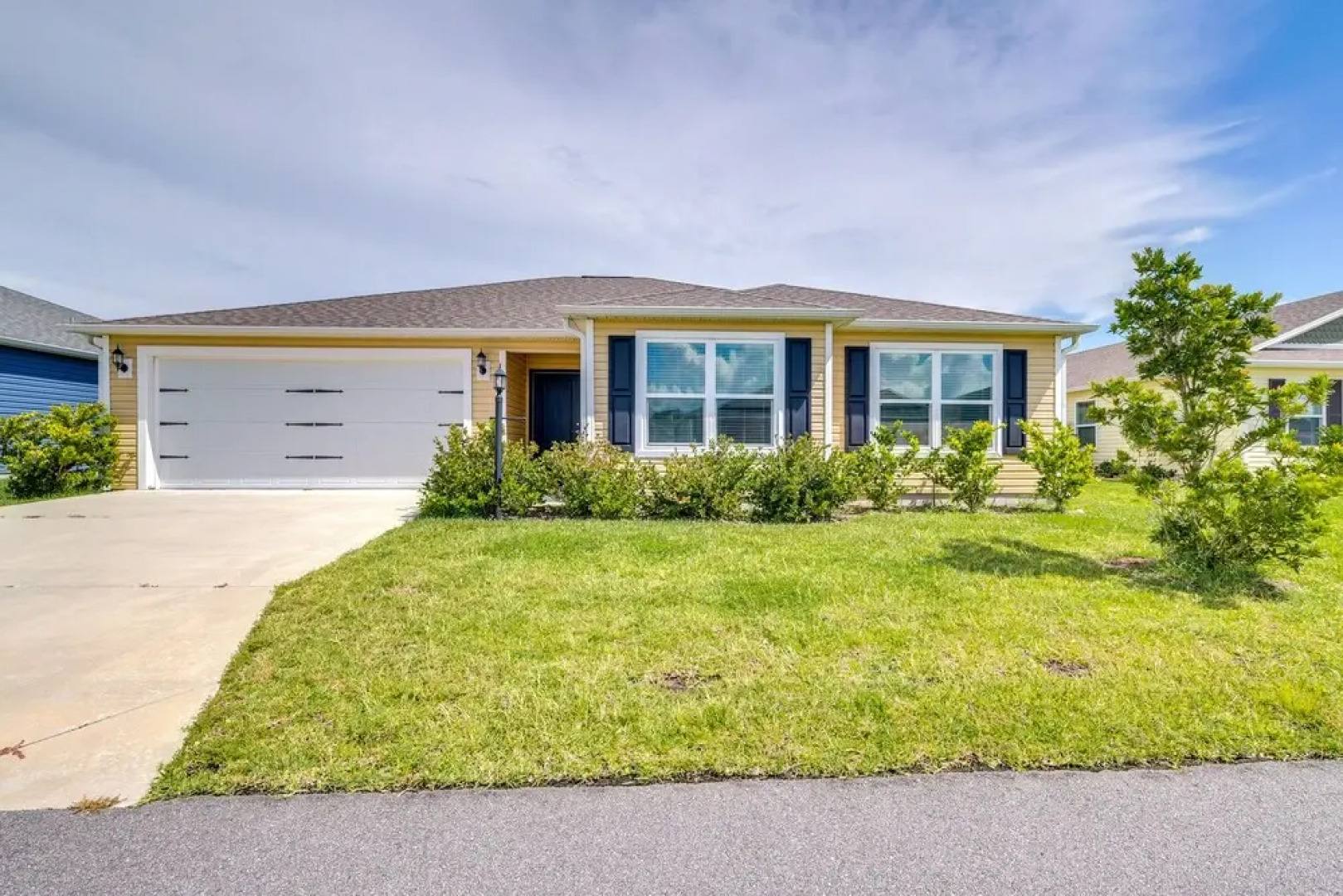 The Villages Vacation Rental: Walk to Shared Pool!