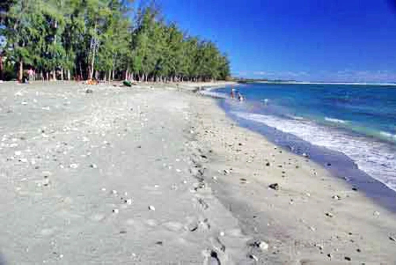 Apartment With one Bedroom in Saint-leu, With Wonderful sea View, Enclosed Garden and Wifi