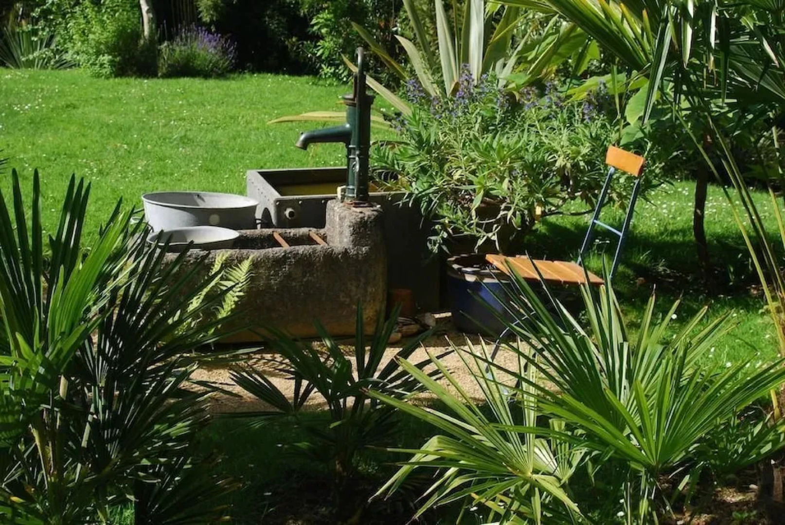 Un Jardin en Pente Douce