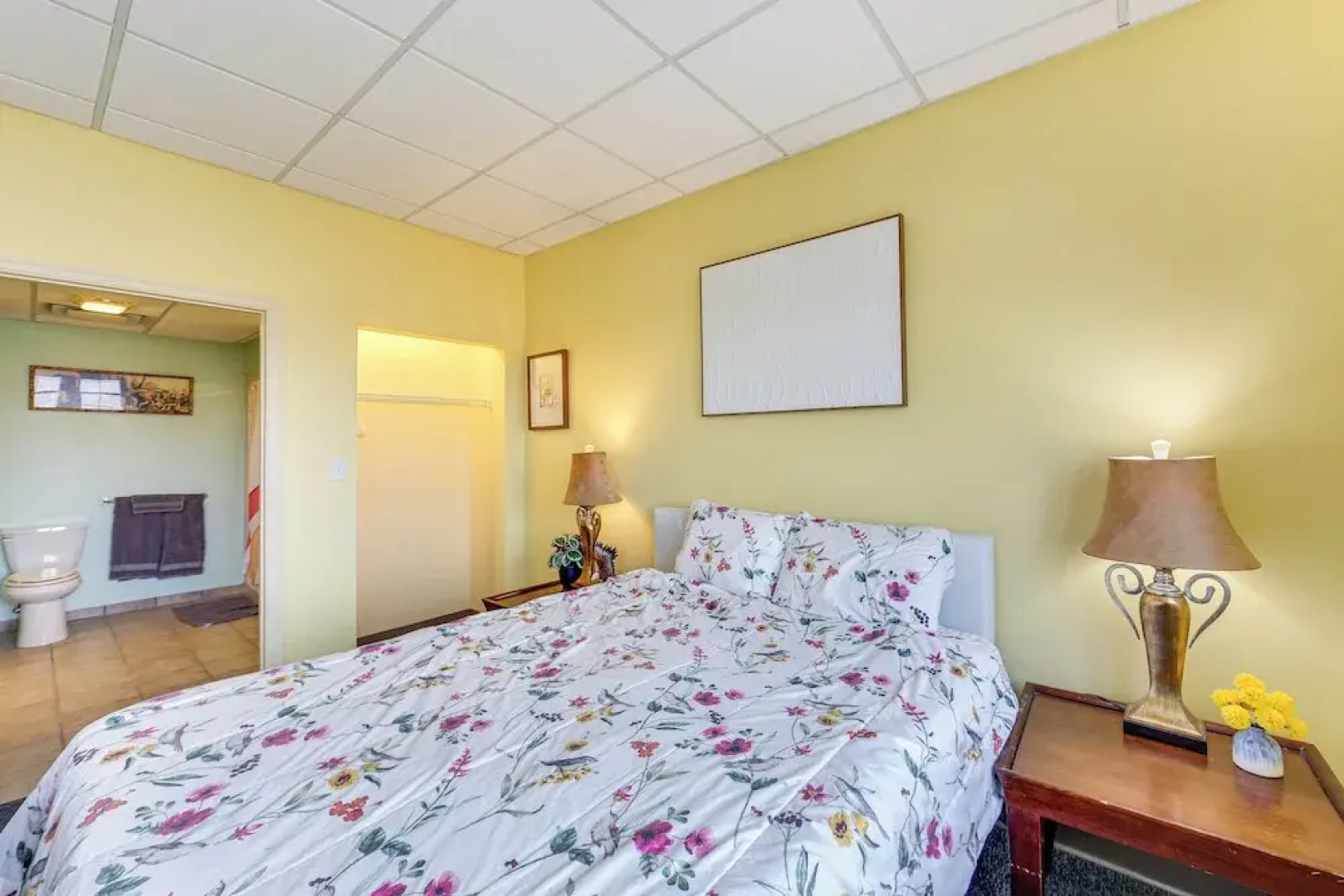 1 Mi to Allegheny River: New Kensington Studio!