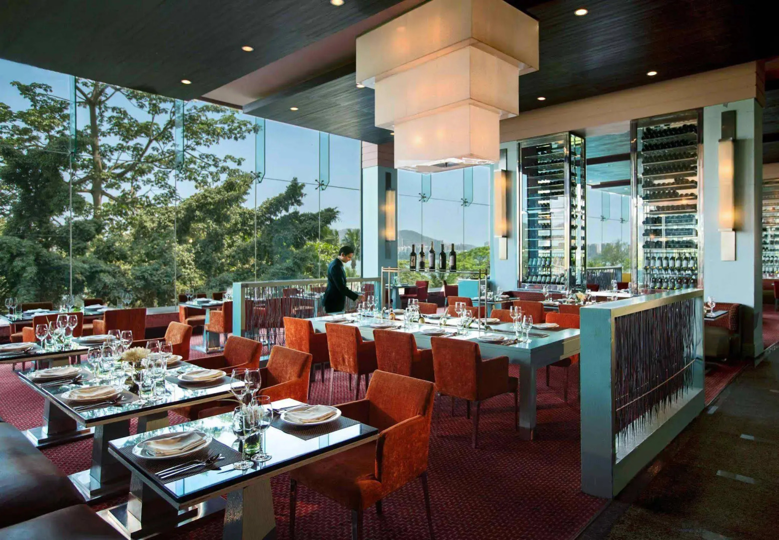 Lakeside Chalet - Mumbai, Marriott Executive Apartments