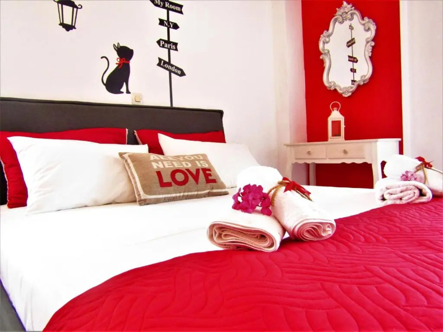 Aristos Apartments & Suites