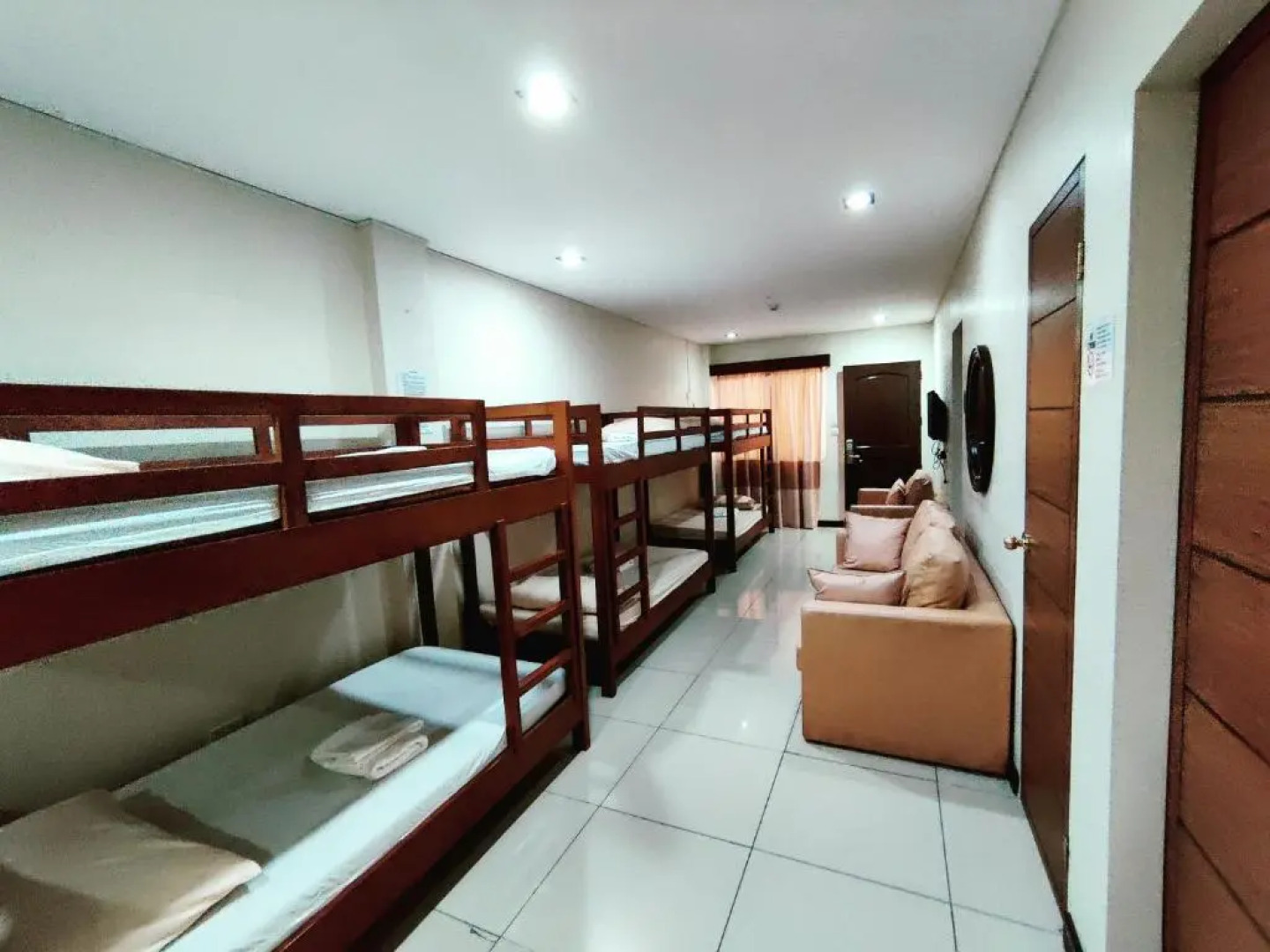 Executive Tulip Apartelle