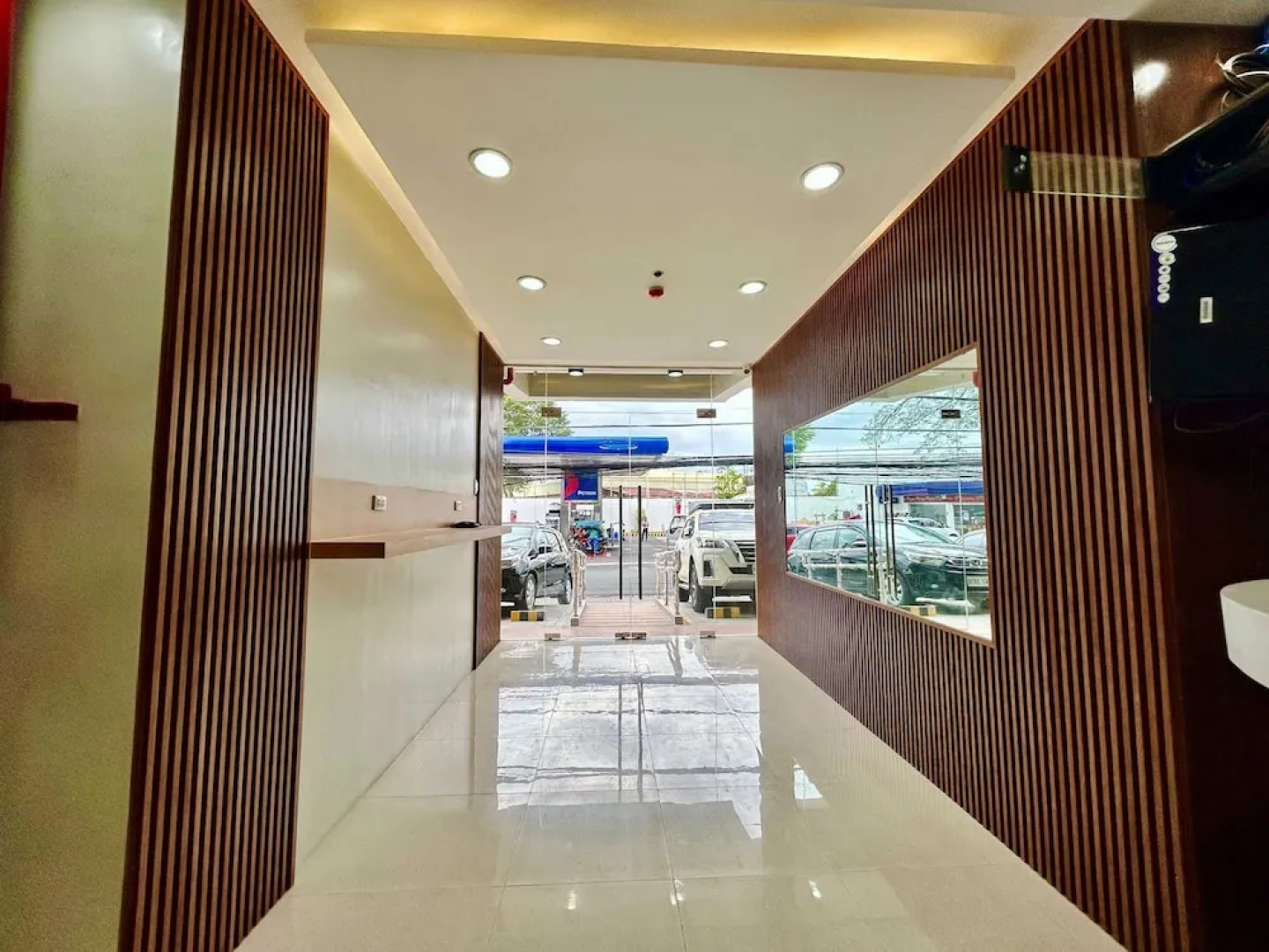 OYO 1045 Rayjan Apartelle