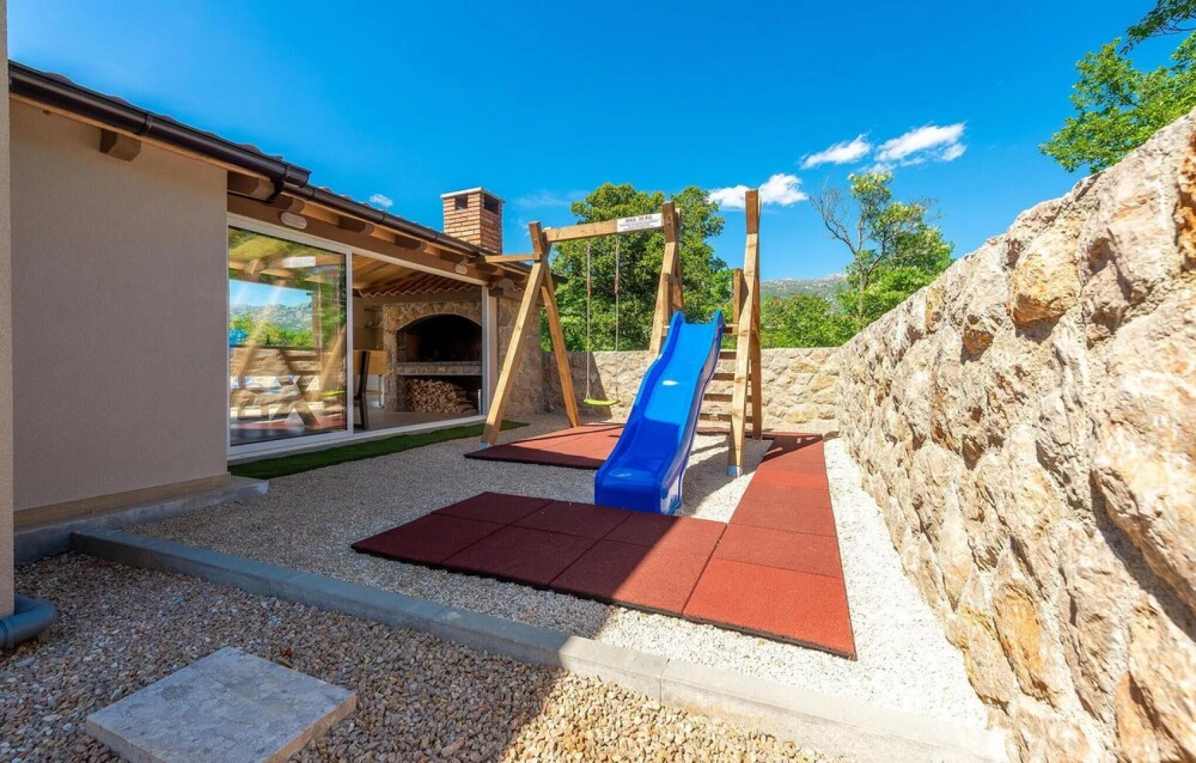 Nice Home in Rovanjska With 4 Bedrooms, Wifi and Outdoor Swimming Pool