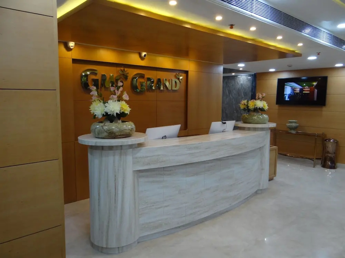 Hotel Gms Grand