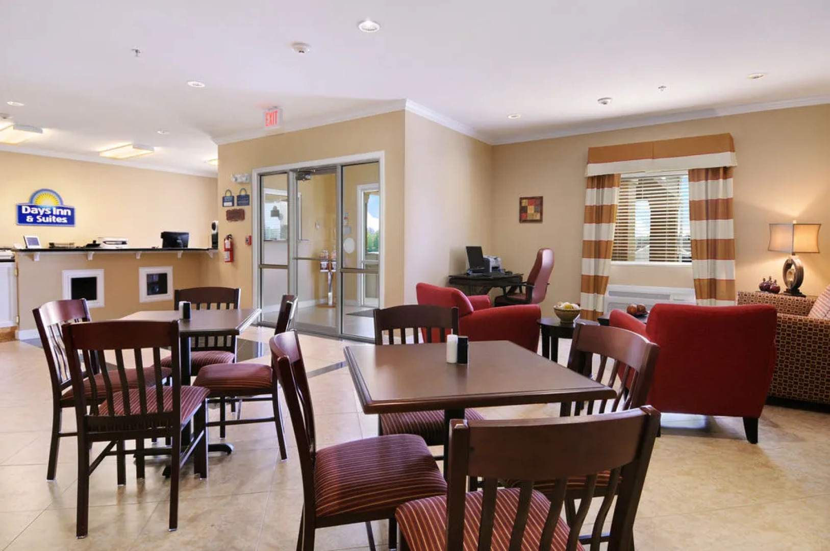 Days Inn & Suites - Cabot