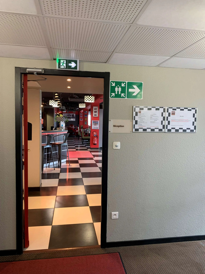 Enzo Hotels Cannes Ecluse by Kyriad Direct