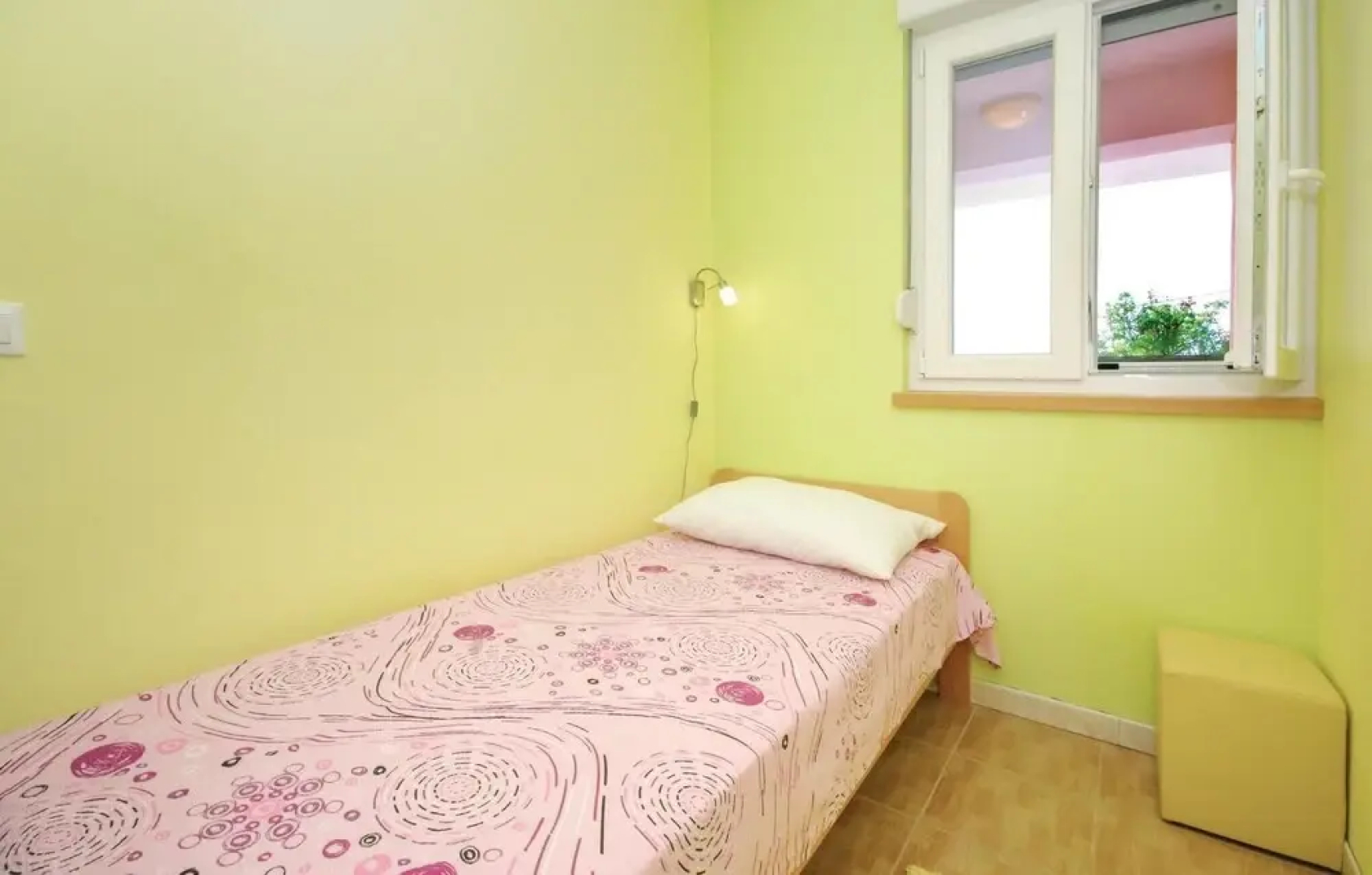 Beautiful Apartment in Drvenik Mali With 4 Bedrooms, Sauna and Outdoor Swimming Pool