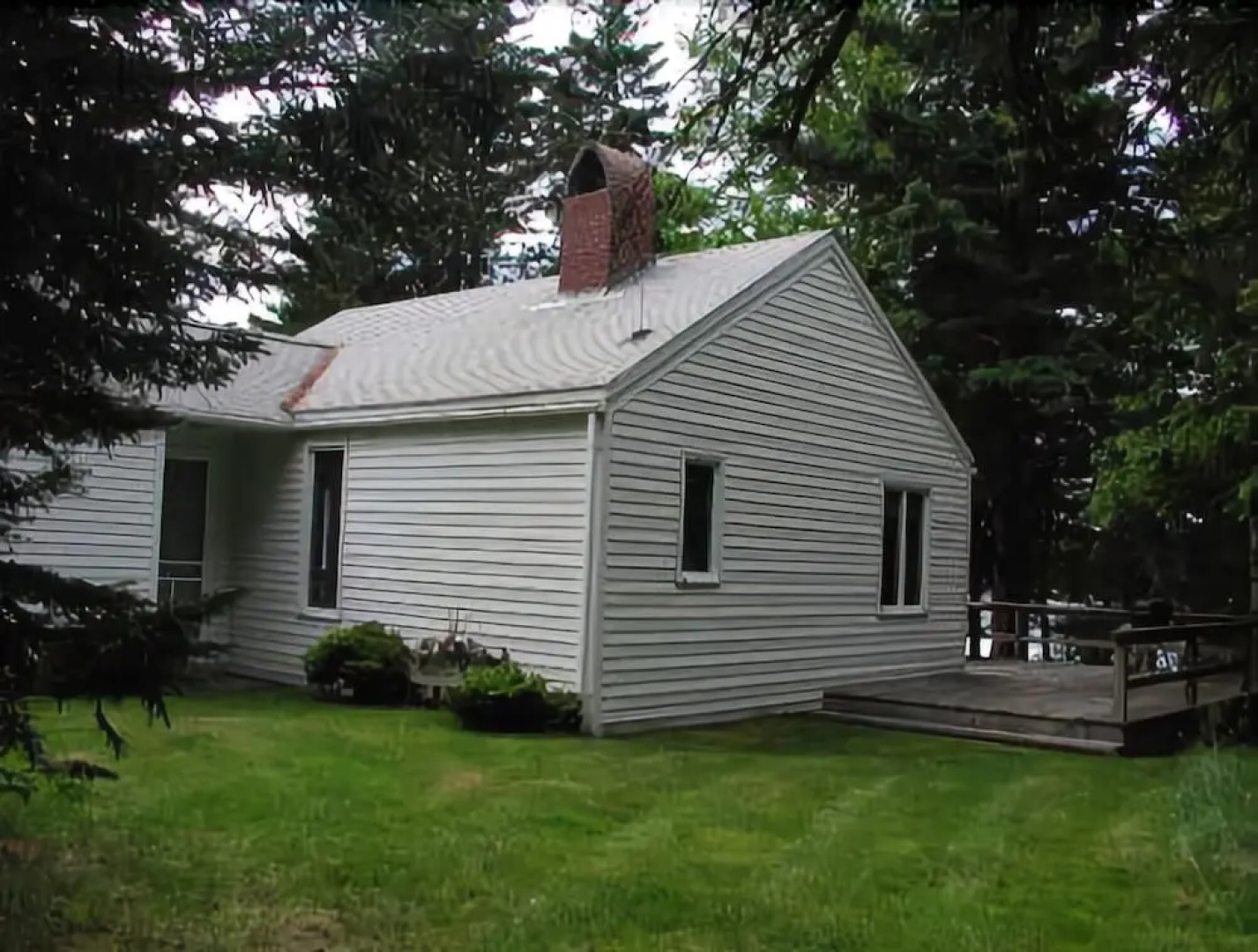 Tyler Point Cottage - Three Bedroom Home