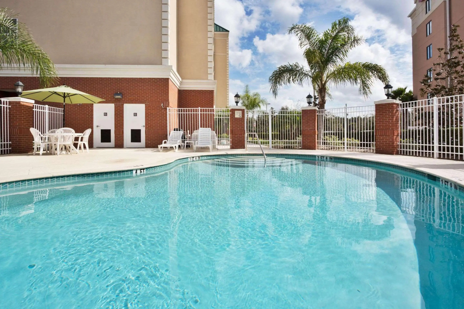 Country Inn & Suites by Radisson, Tampa/Brandon, FL