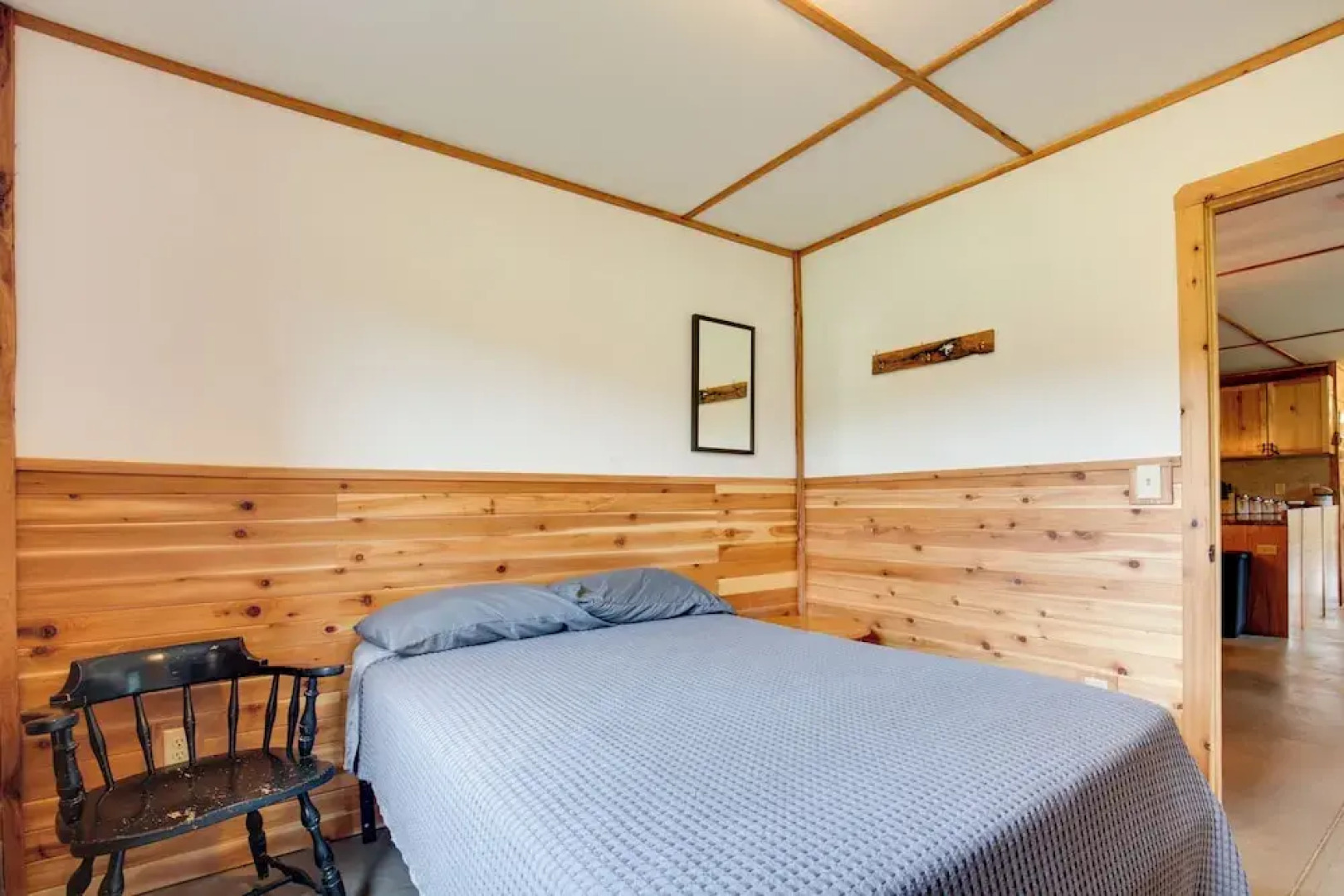 Toivola Home w/ Fire Pit: 8 Mi to Lake Superior!