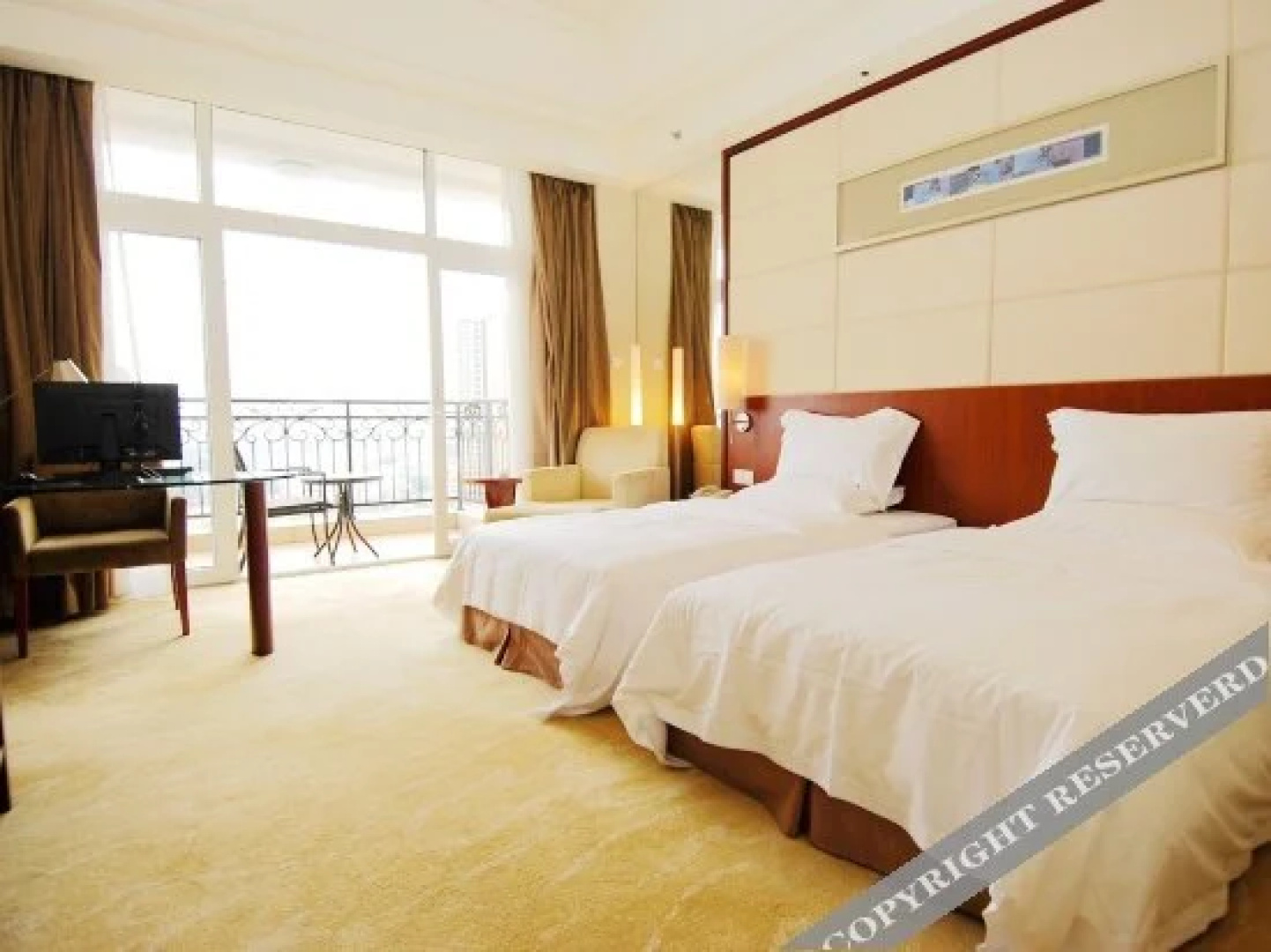 Seaview Bay Hotel