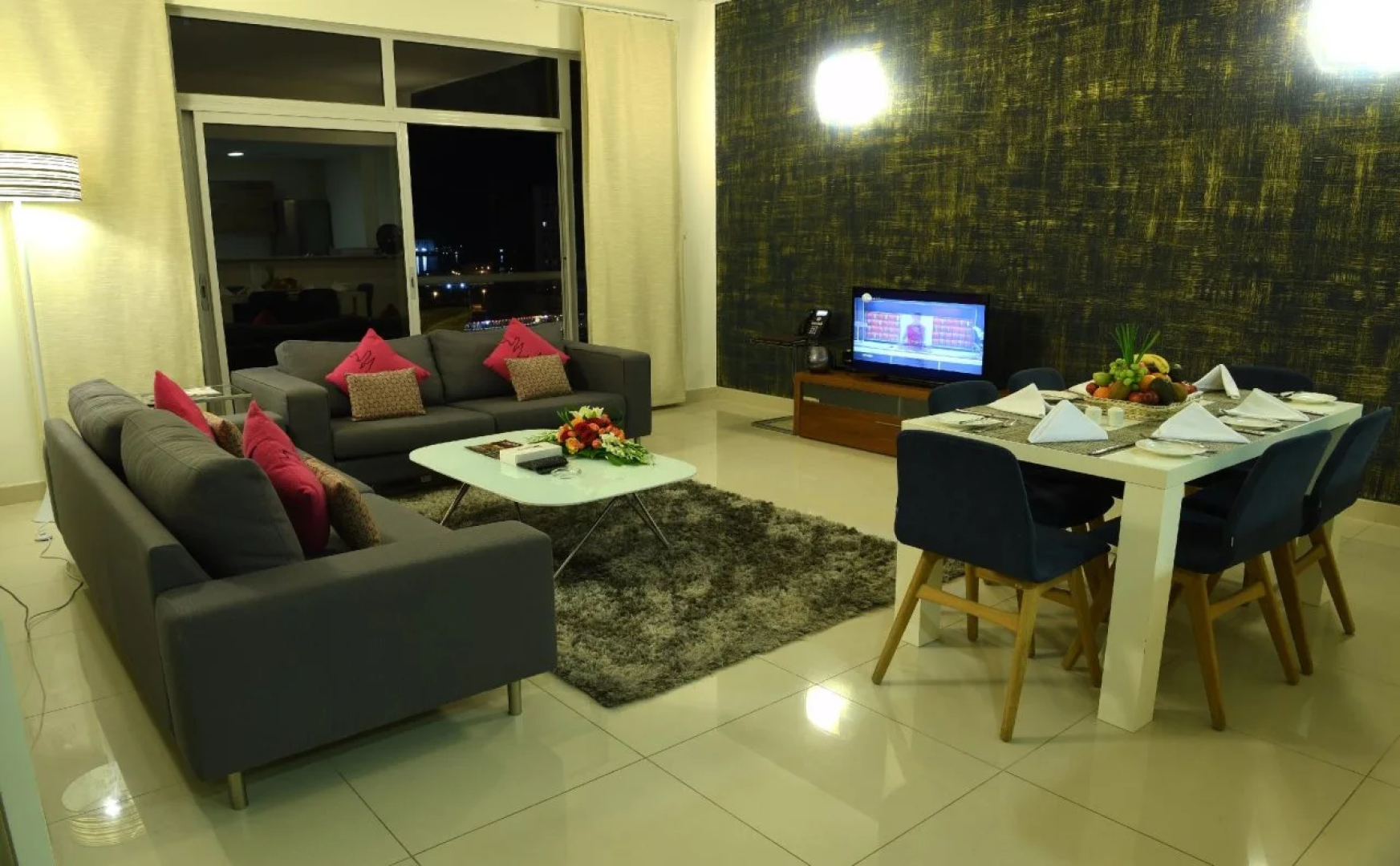 Gulf Suites Hotel Amwaj