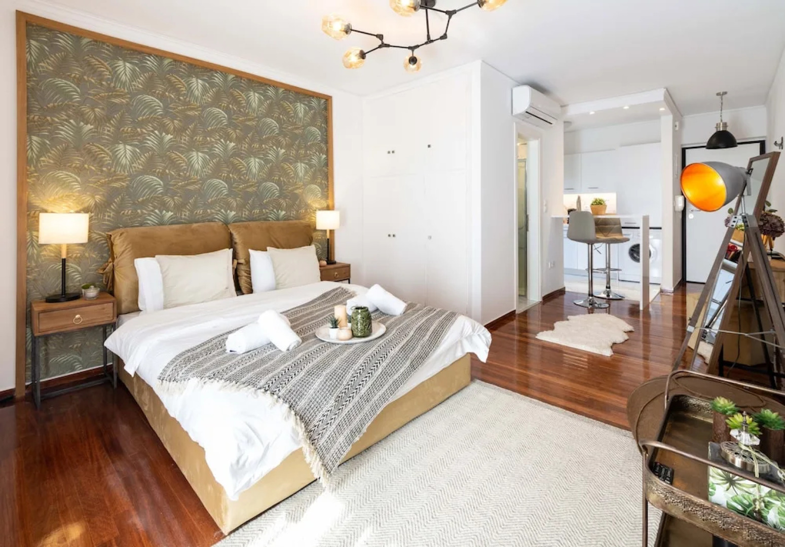 “Andy Warhol”studio close to the Athenian Riviera