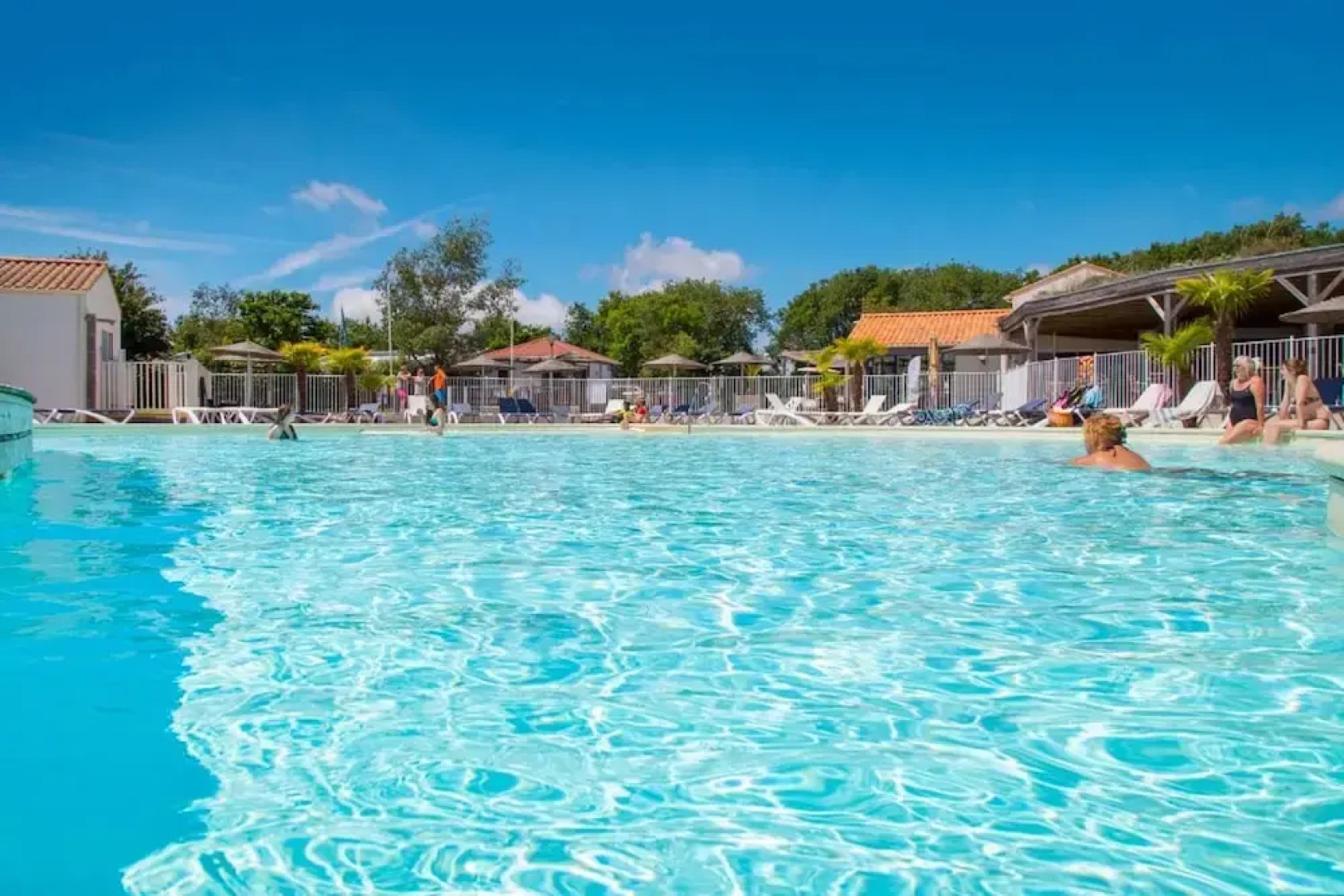 Property With 2 Bedrooms in Talmont-saint-hilaire, With Pool Access and Furnished Garden - 3 km From the Beach