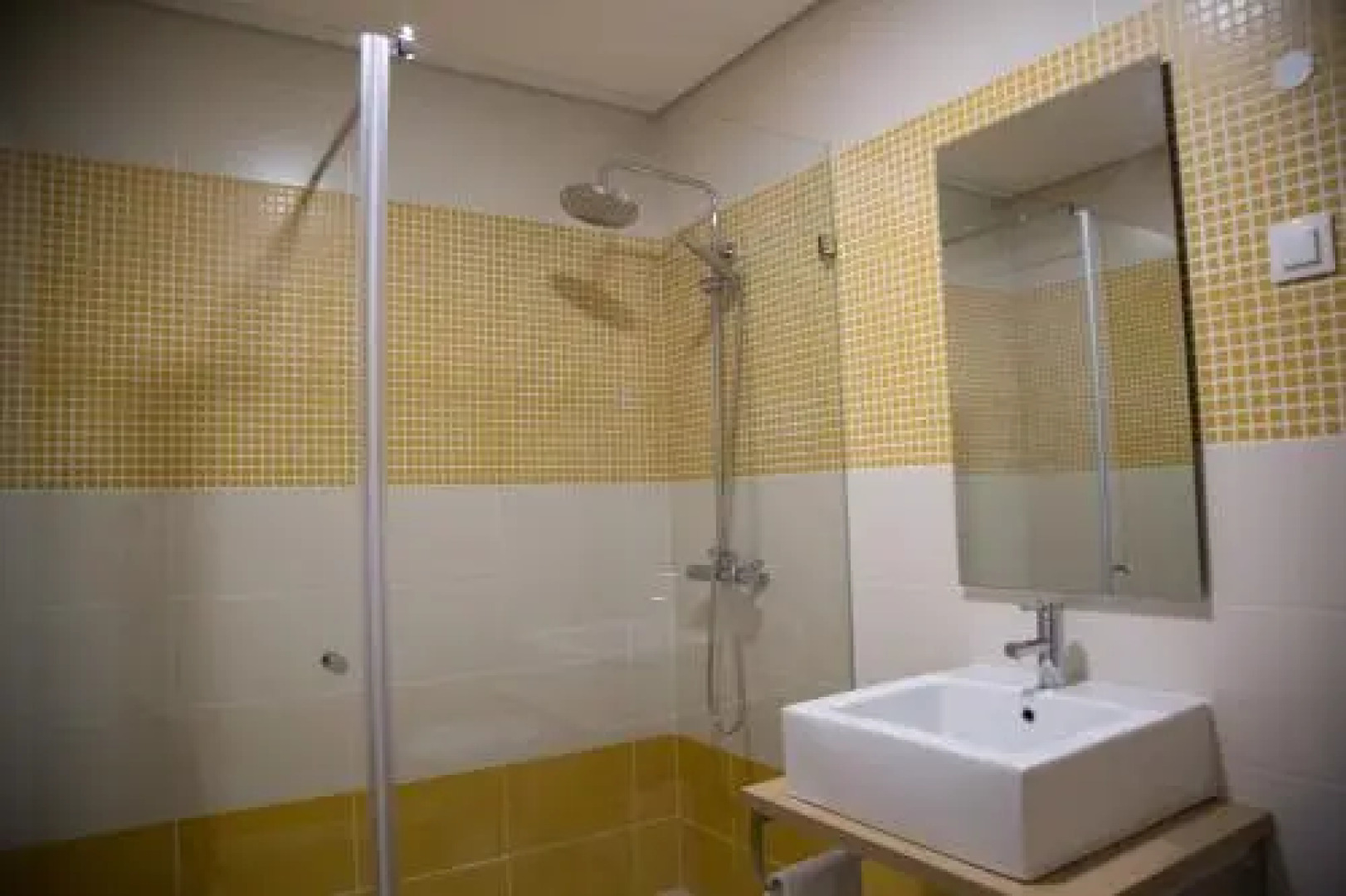 Tomas Guest House II