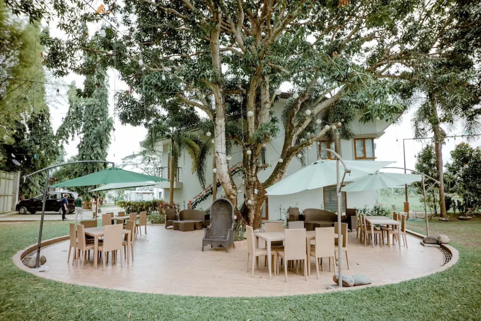 The Farmhouse by EDL