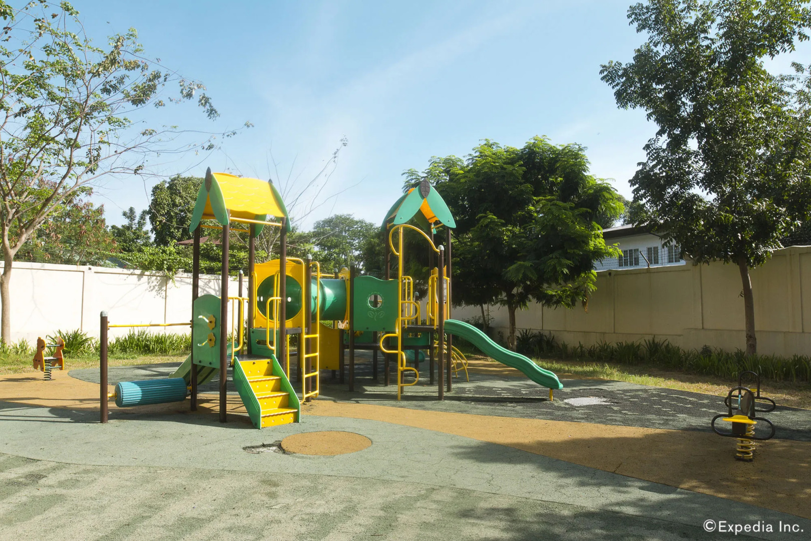 Airport Apartments Manila