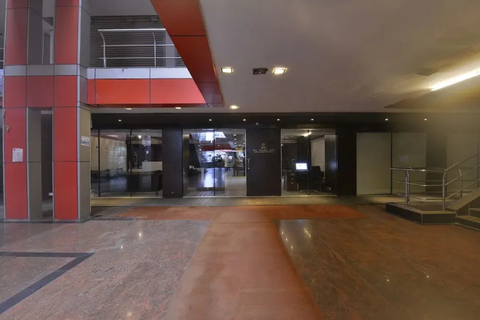 Hotel The Golden Oak Central by Citrus Prime