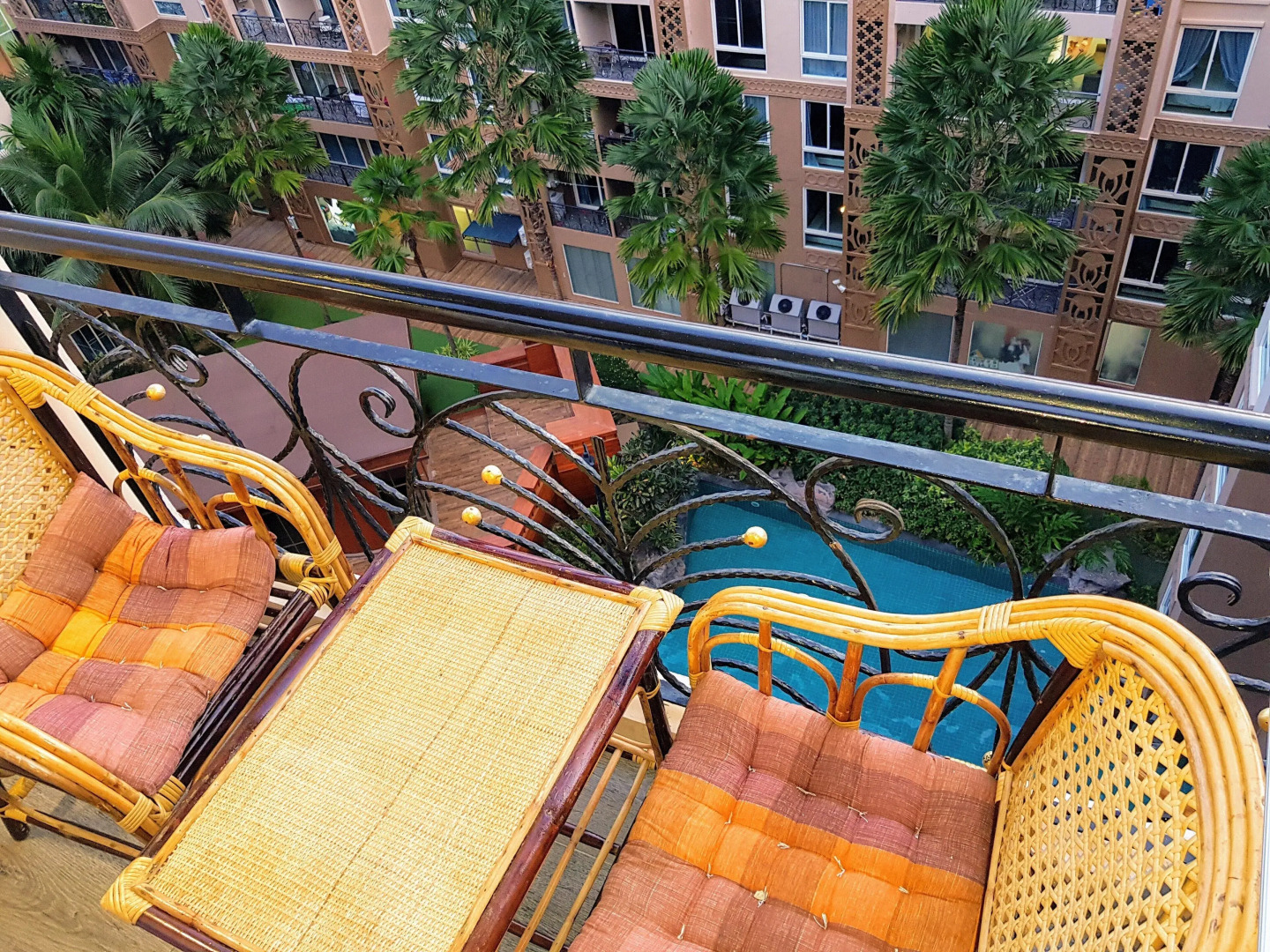 Atlantis Condo Resort by GPS