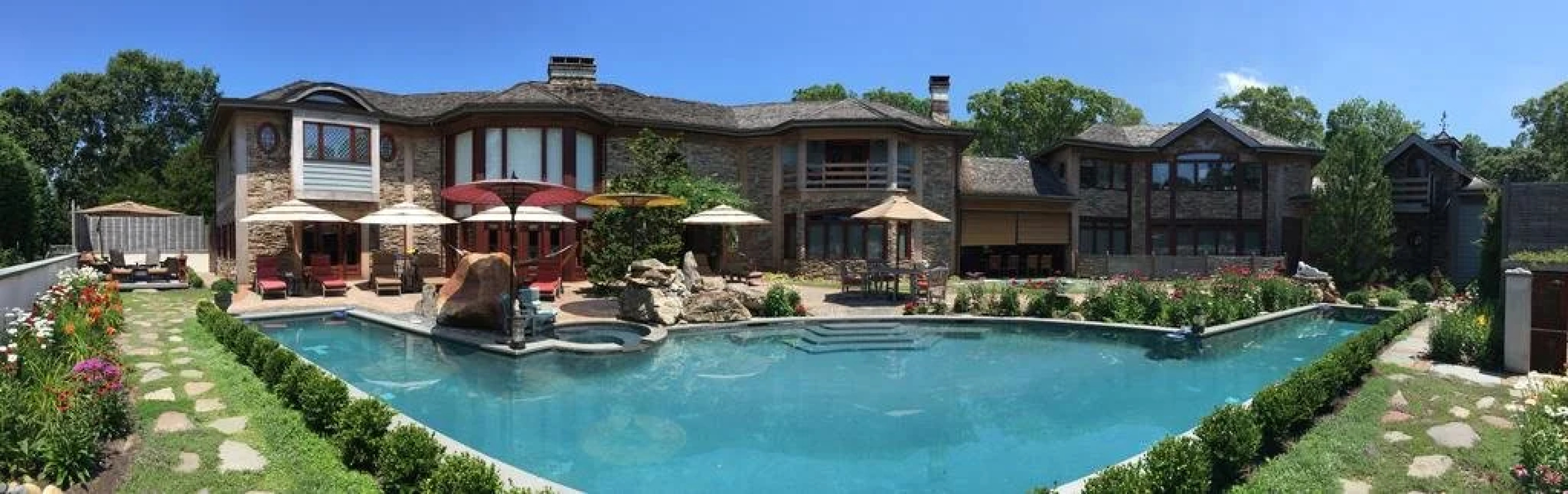 East Hampton Art House Bed & Breakfast