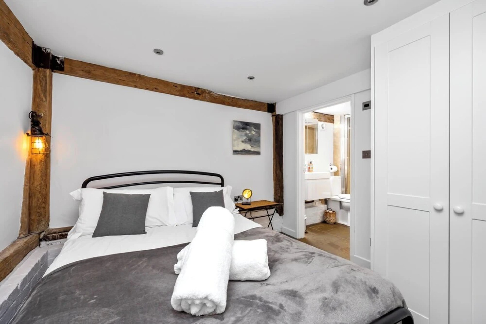 The Barn Stoaches Farm