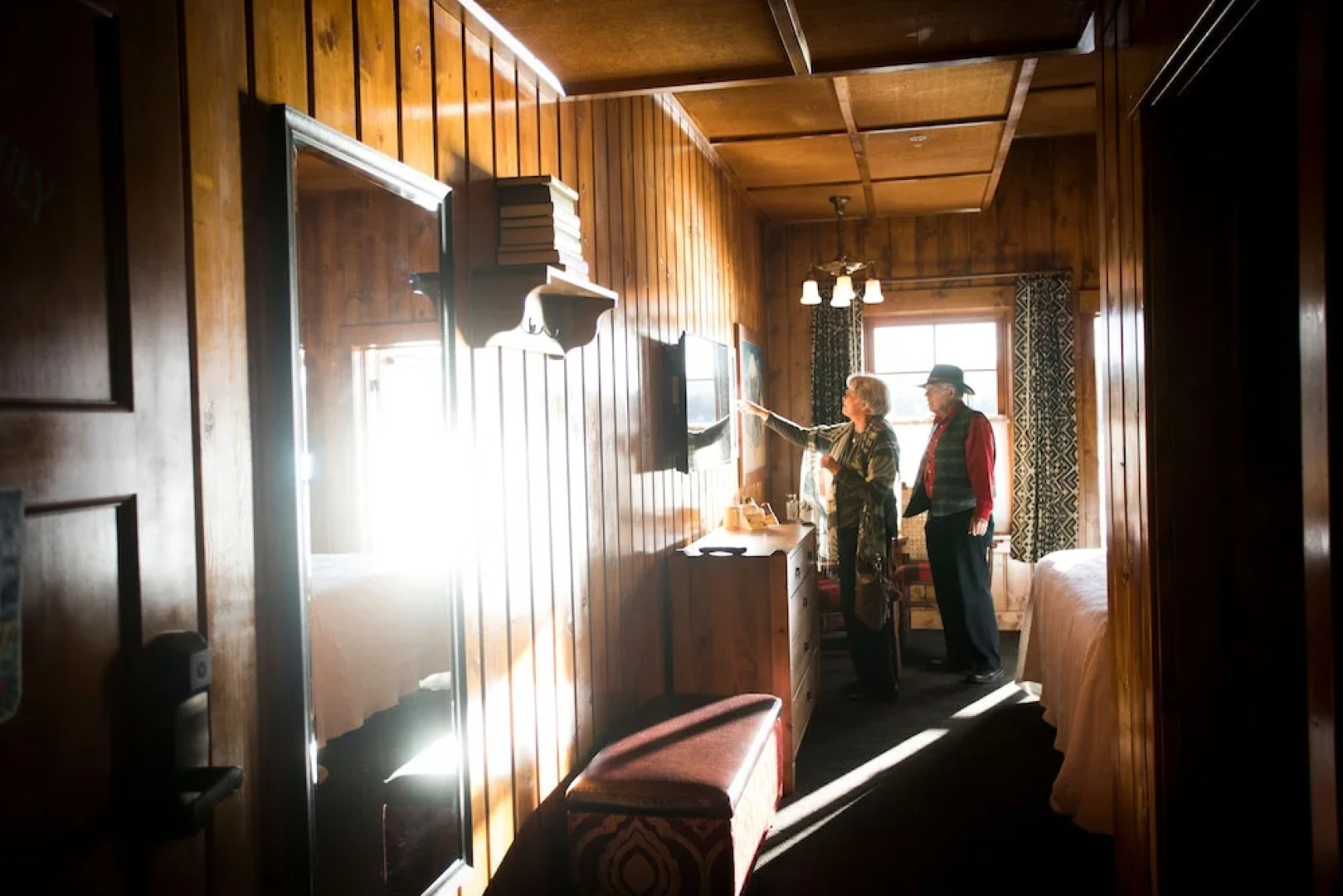 McMenamins Kalama Harbor Lodge