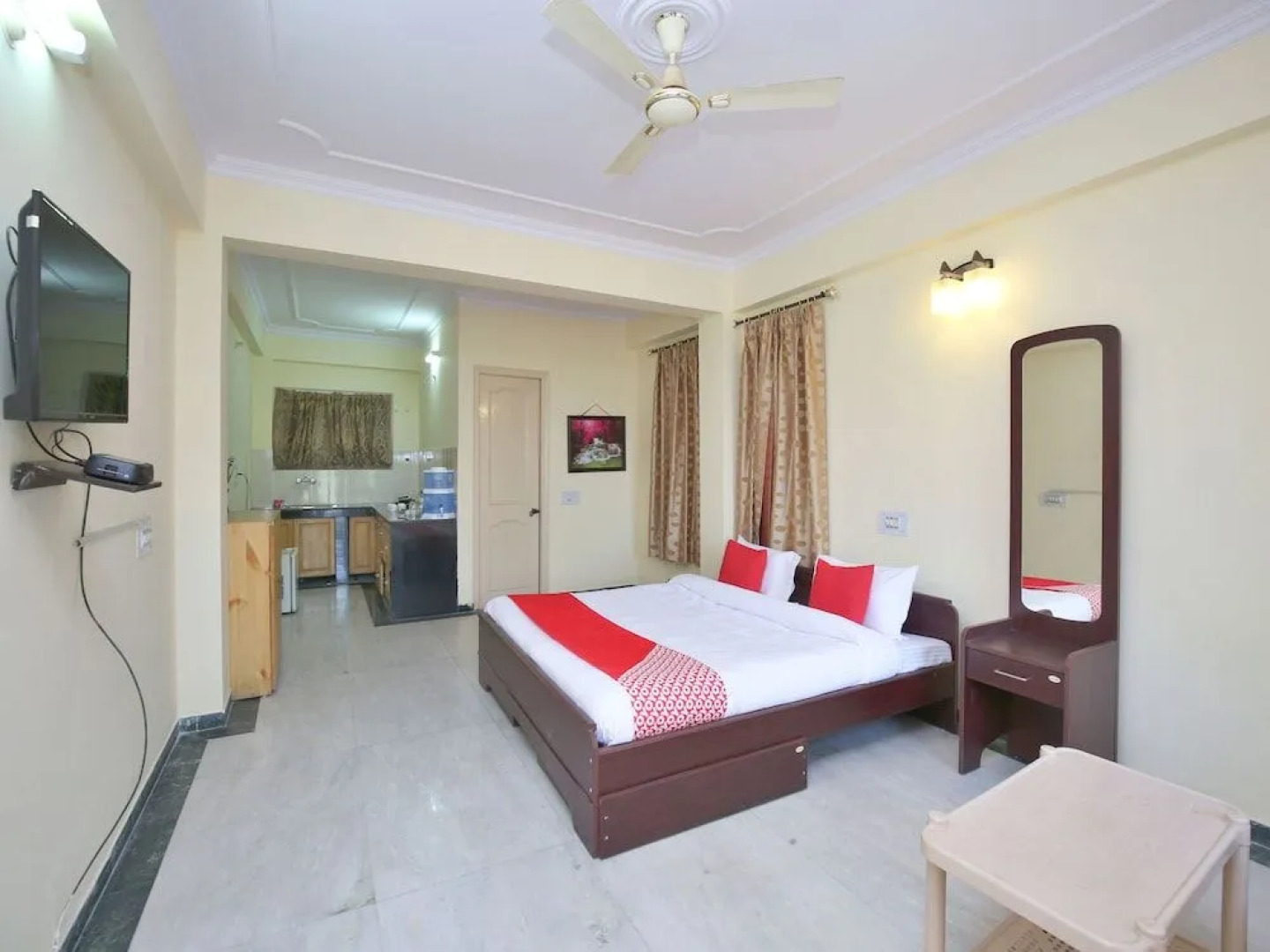 OYO 14084 Home Hill View Studio Barog