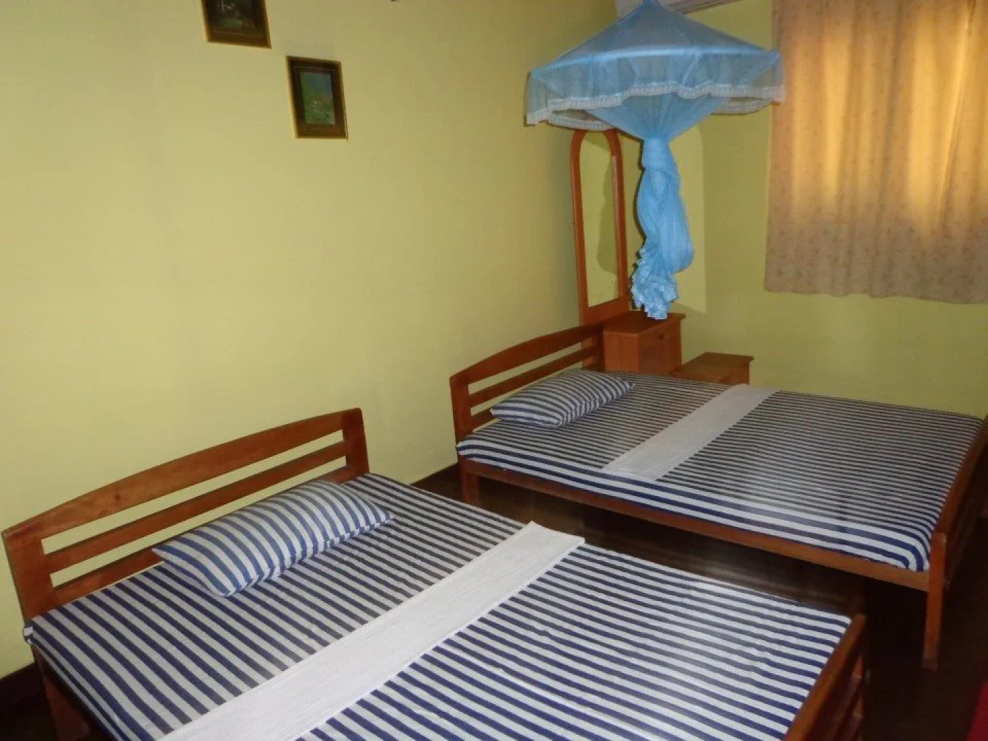 The Senaro Holiday Inn