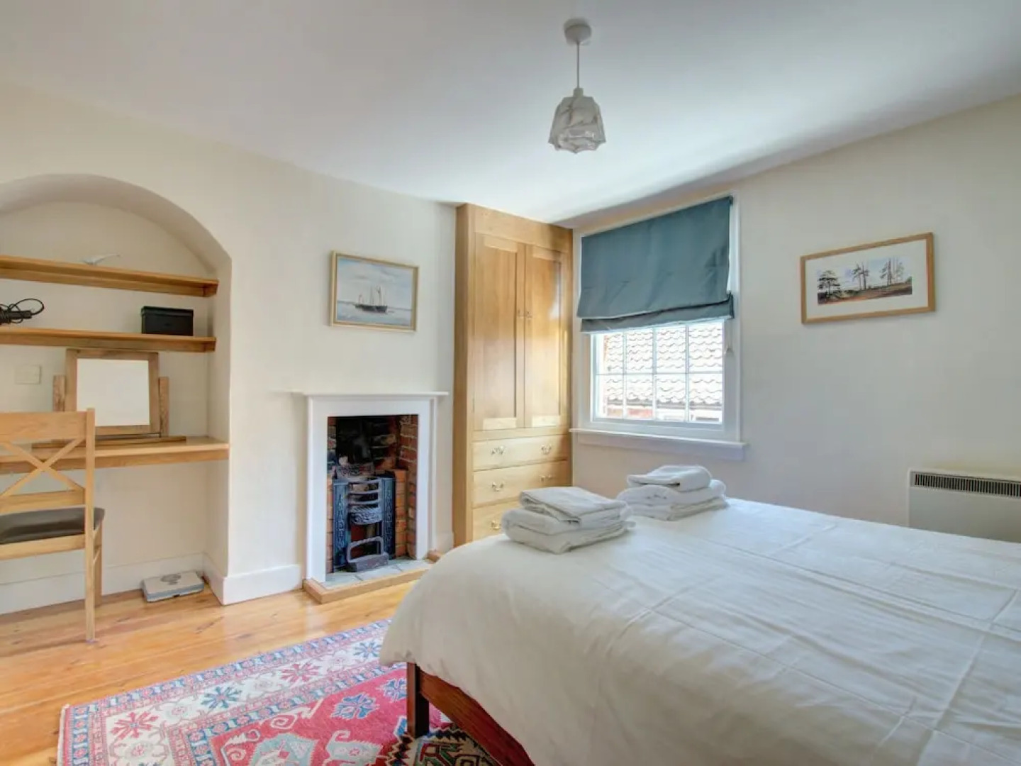 Comfortable Holiday Home With Open Fireplace and Private Garden, Near the Centre of Woodbridge