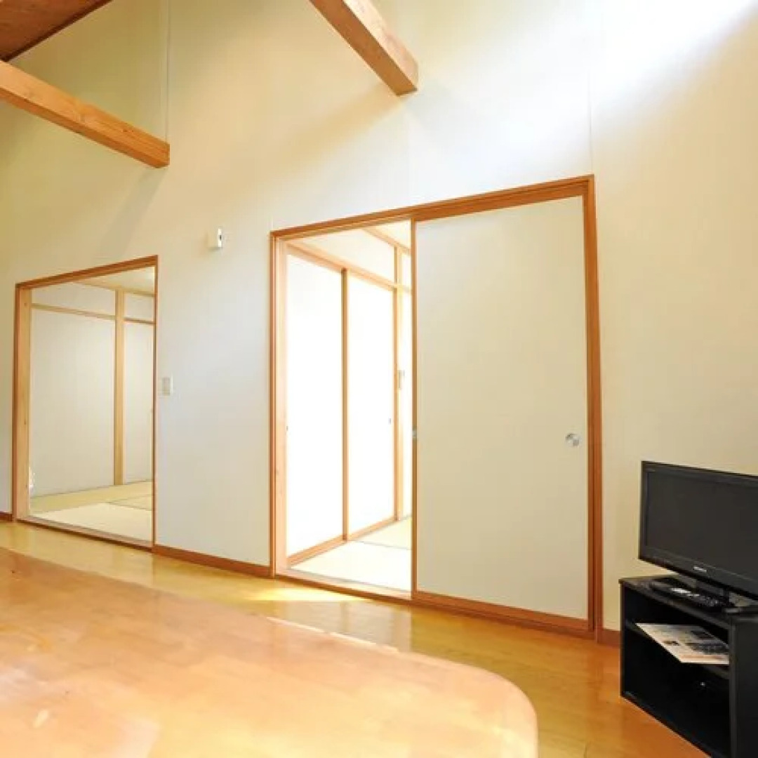 Johnnobi Village Manzairaku