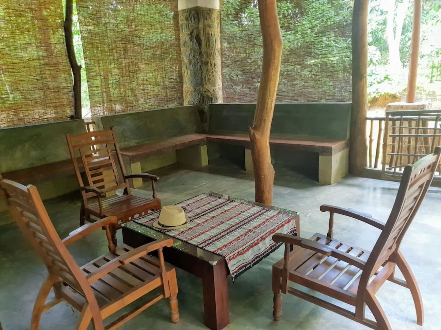 Jungle House Udawalawe Holiday Lodge