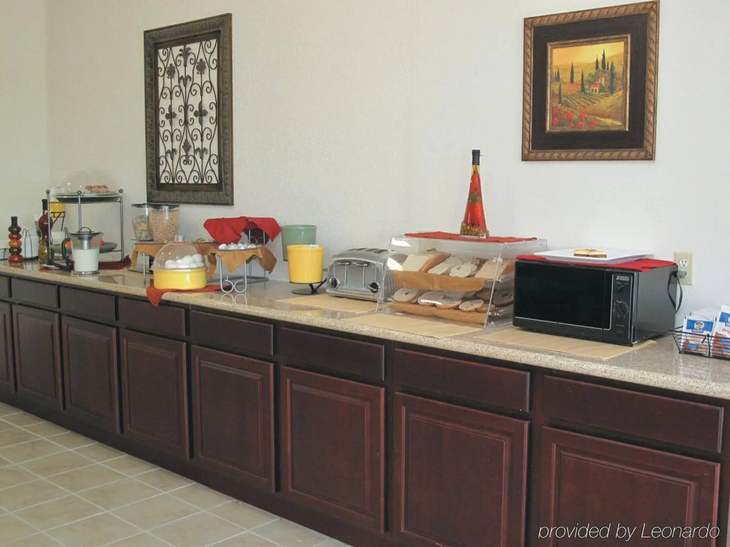 Red Roof Inn PLUS+ Wichita East