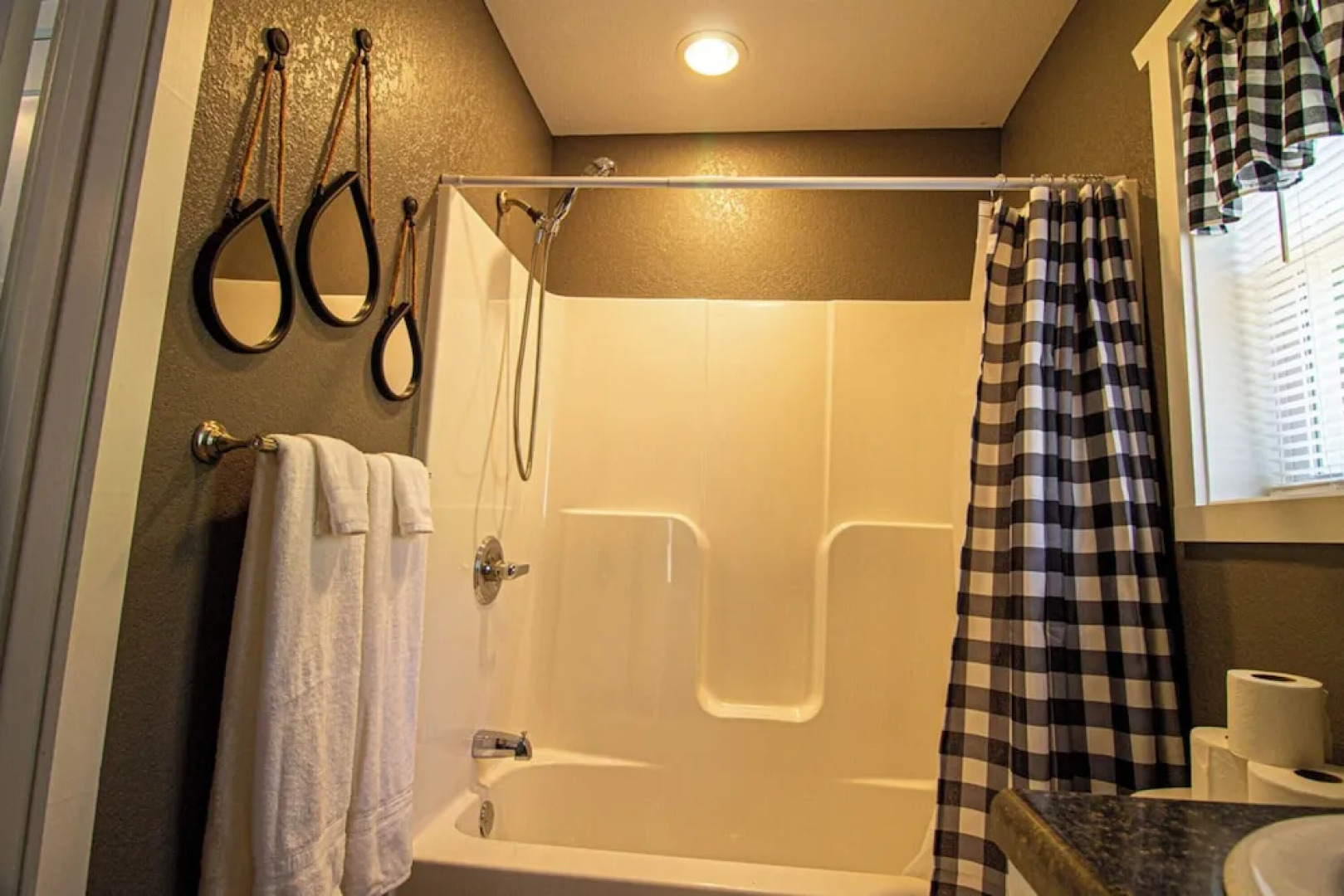 Mountain Haven Dragon's Nest Cabin