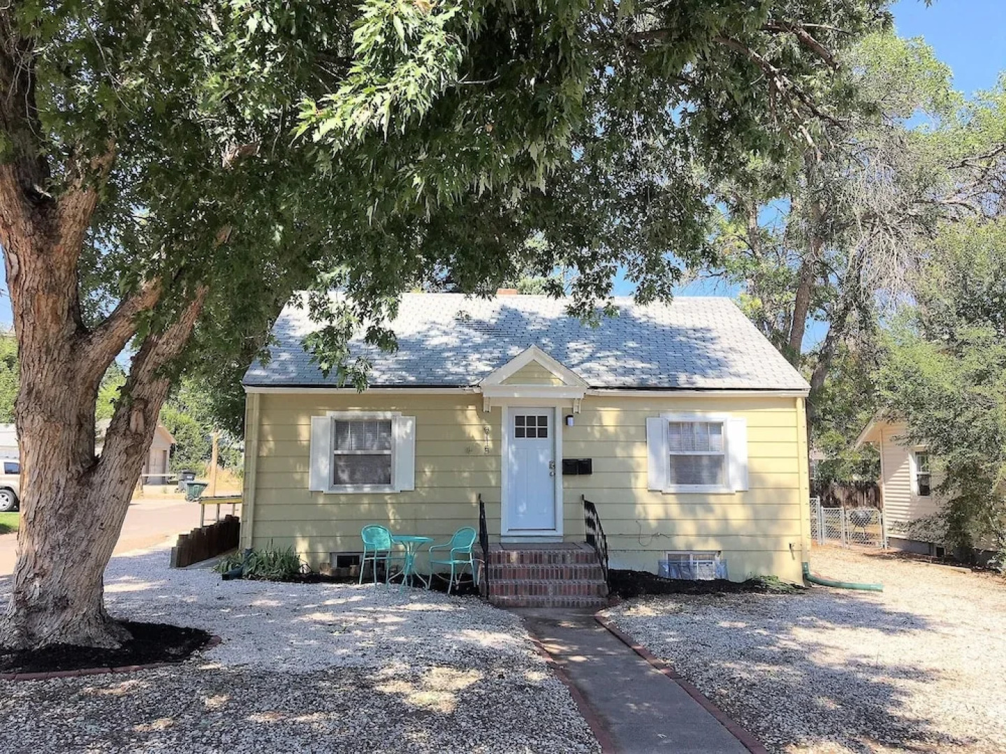 Beautiful Bungalow Next to UNC-FREE Cruiser Bikes!